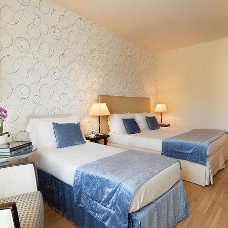 Hotel Nazionale Desenzano del Garda Esterno foto