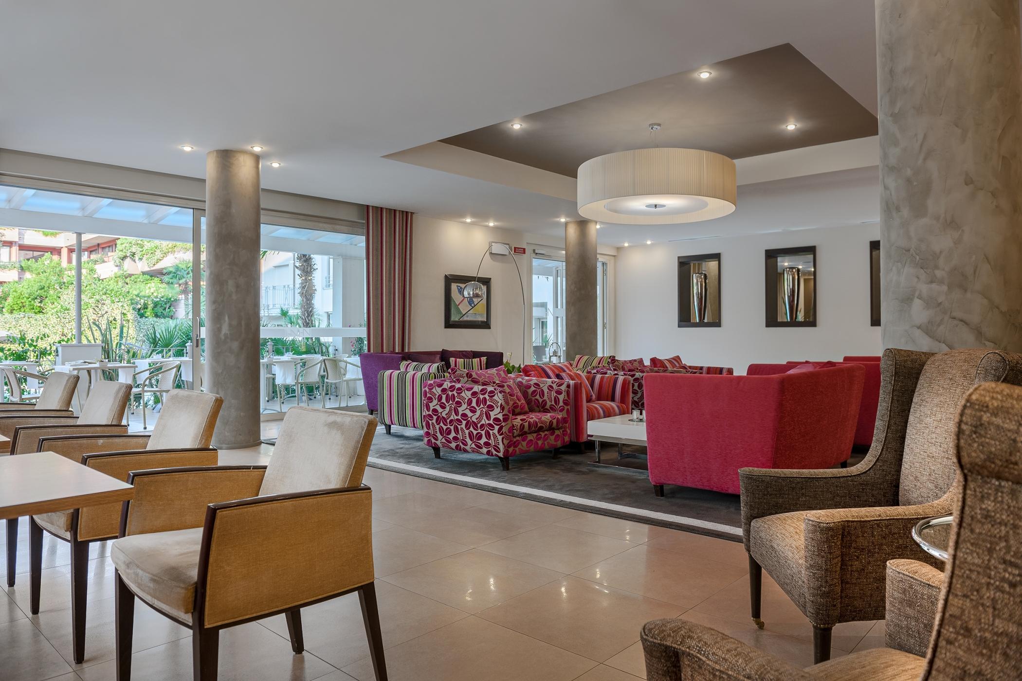 Hotel Nazionale Desenzano del Garda Esterno foto