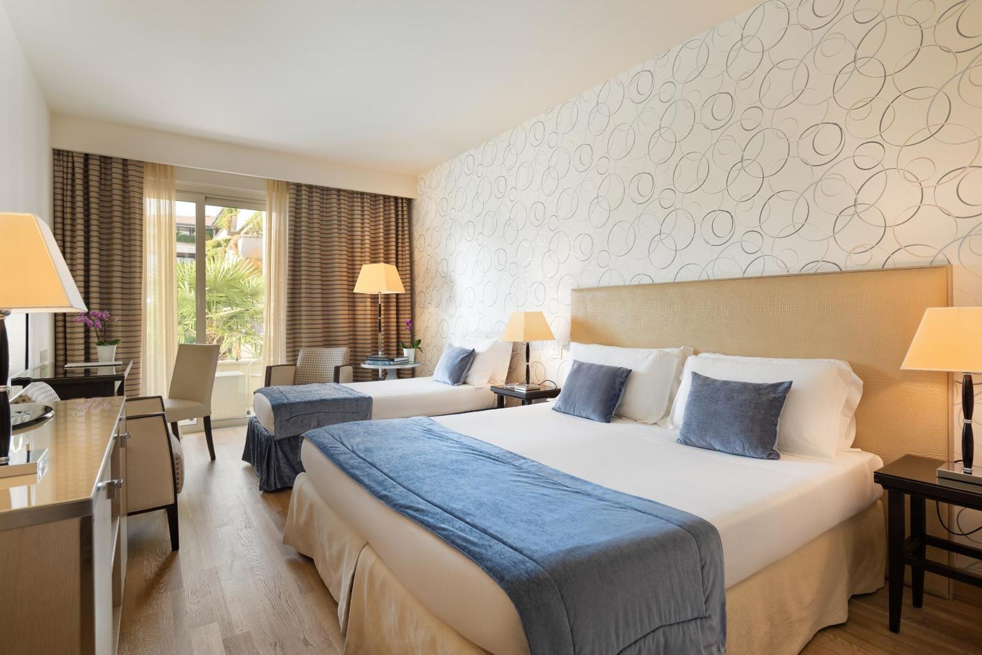 Hotel Nazionale Desenzano del Garda Esterno foto