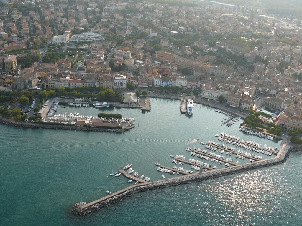 Hotel Nazionale Desenzano del Garda Esterno foto